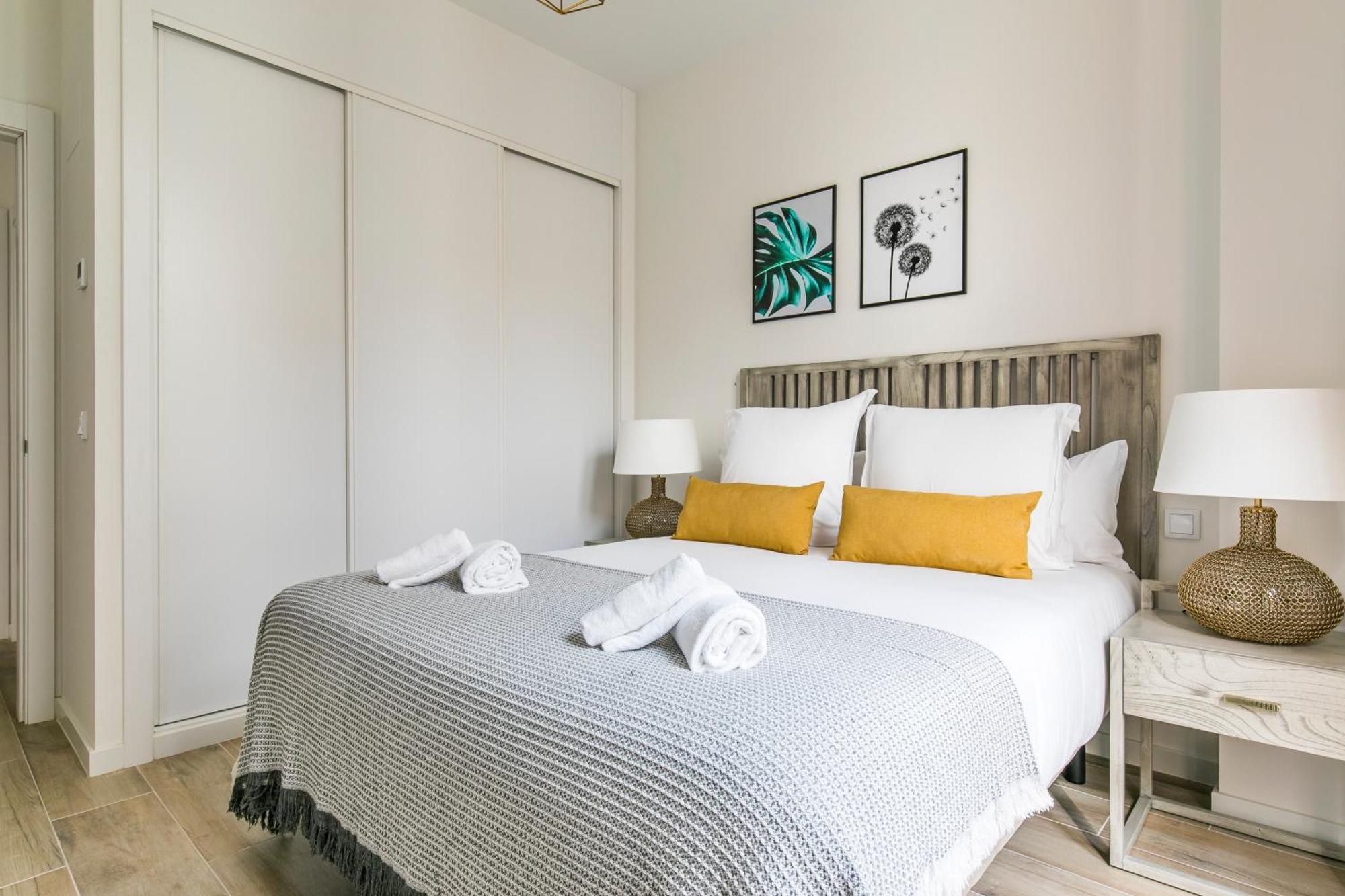 Feelathome Goya Apartments Madrid Bagian luar foto