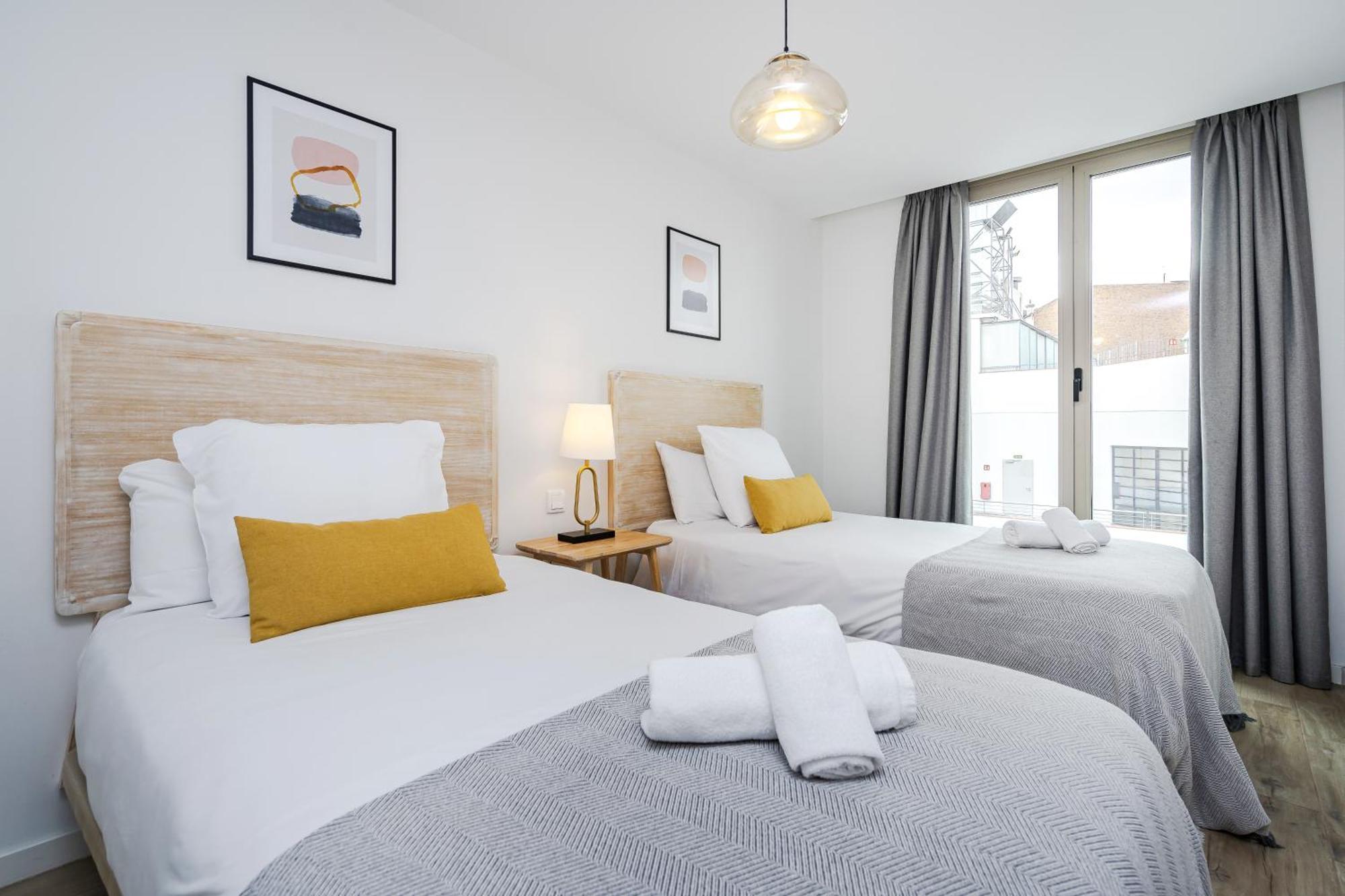 Feelathome Goya Apartments Madrid Bagian luar foto
