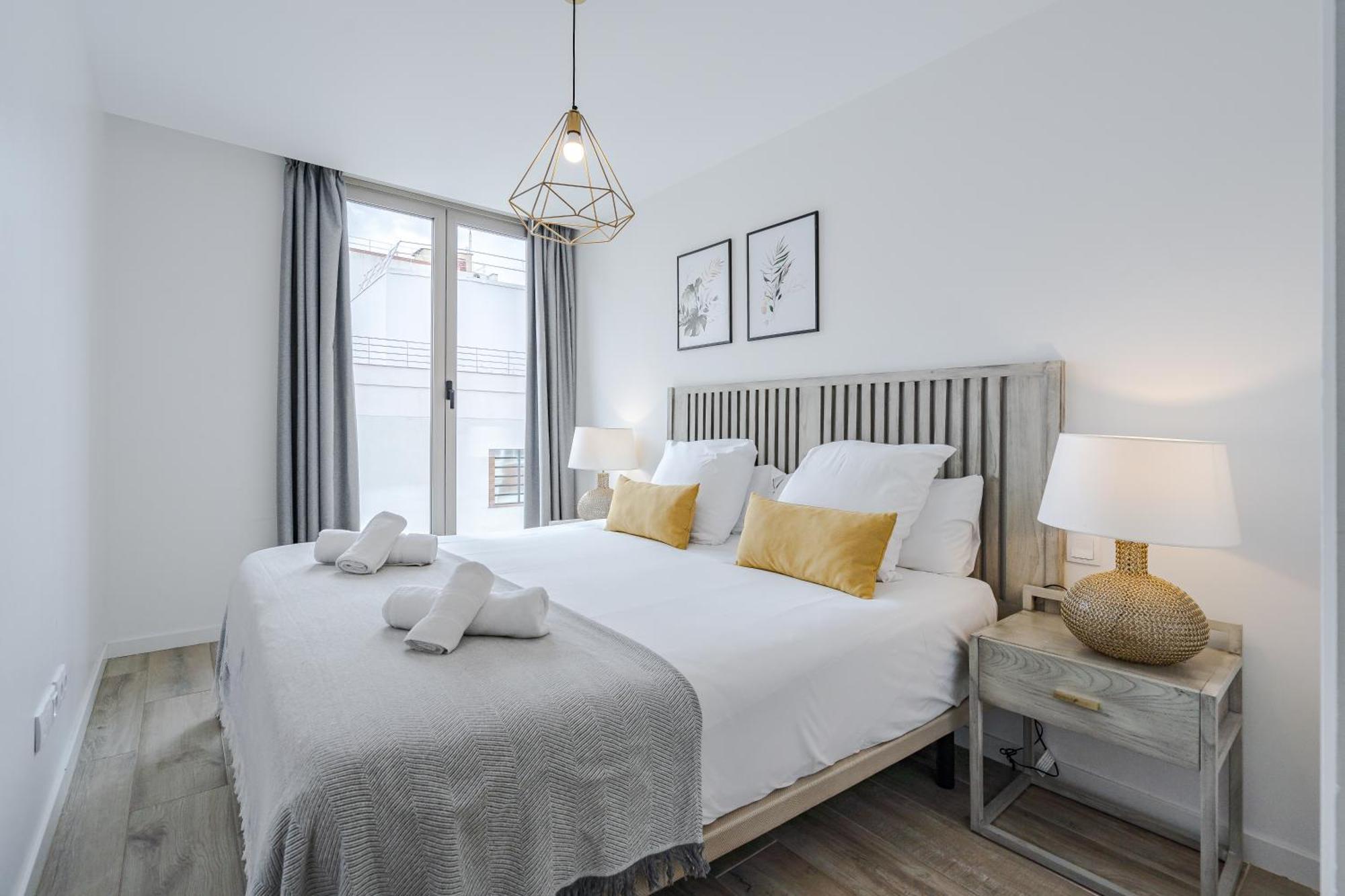 Feelathome Goya Apartments Madrid Bagian luar foto
